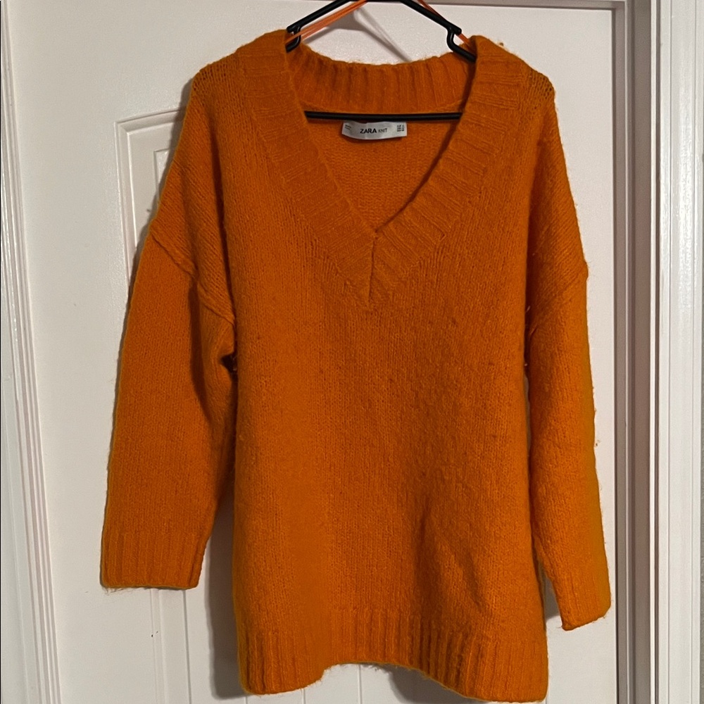 Zara Women's V-Neck Sweater in Bright Orange